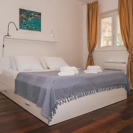 Chiara Opatija - Housing With Sea View Apartmán Ičići