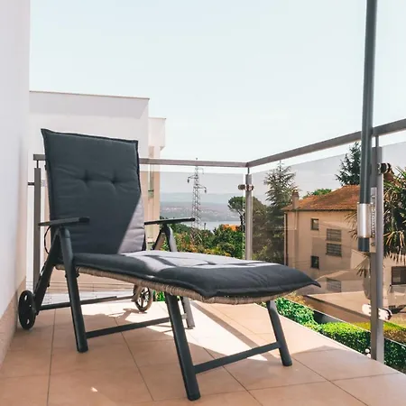 Chiara Opatija - Housing With Sea View Ичичи