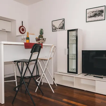 Chiara Opatija - Housing With Sea View Апартаменты