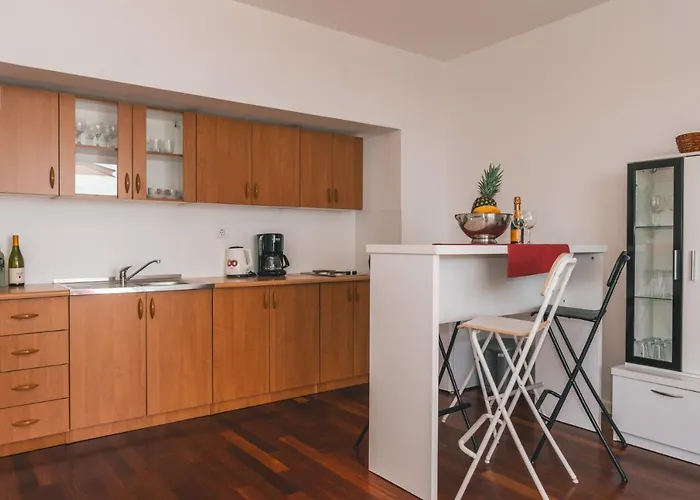 Chiara Opatija - Housing With Sea View Ичичи